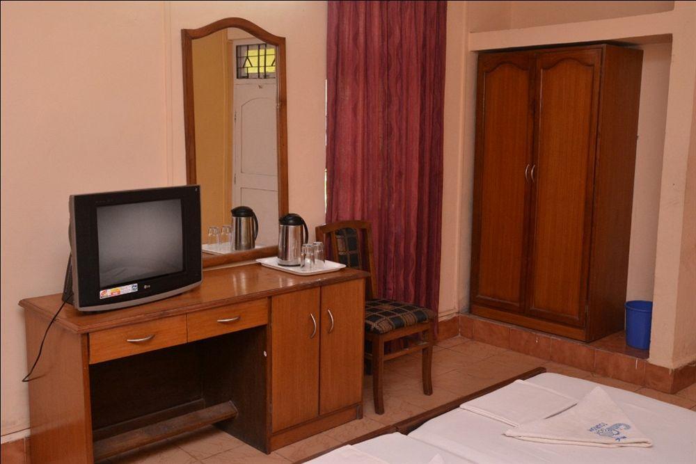 Colva Residency Hotel ภายนอก รูปภาพ